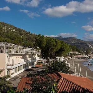 https://matteos-house-taormina.taorminaitalyhotels.com